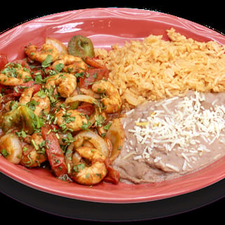Camarones a La Mexicana*